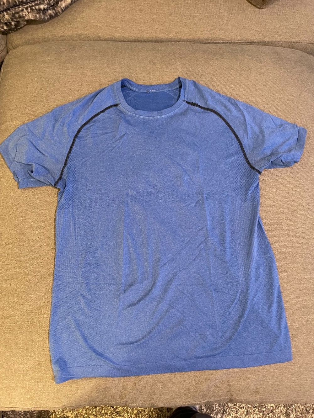 Lululemon T-Shirt
